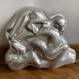 Vintage 96 Wilton Bugs Bunny Running Cake Pan 2105-3200